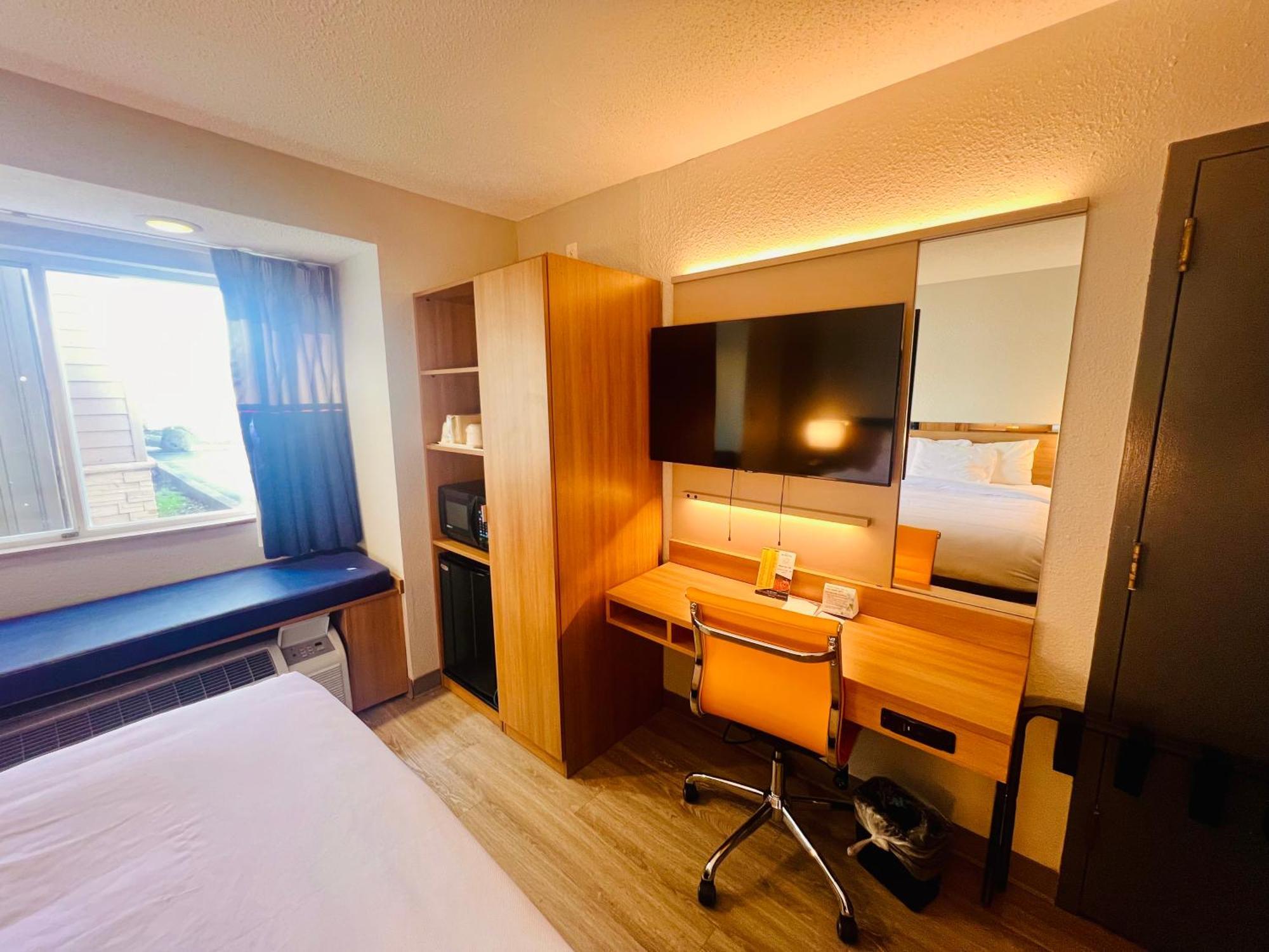 Microtel Inn By Wyndham Lexington Exteriör bild